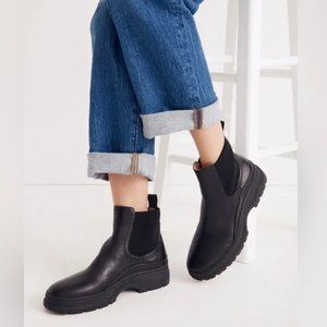 Madewell | The Dani Chelsea Lugsole Boot Size 9